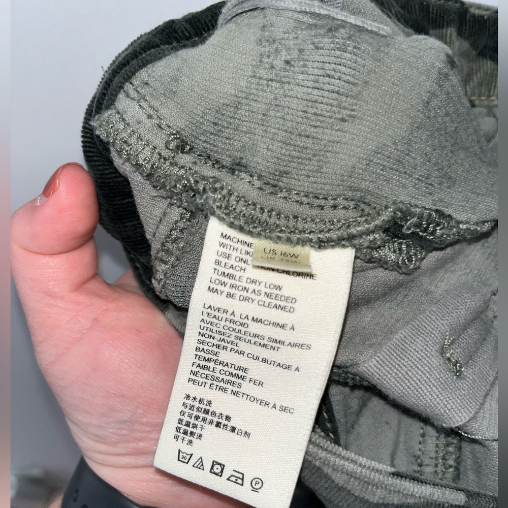 Anthropologie Pilcro & the Letterpress High Rise Camo Velvet Skinny Pants - Picture 12 of 12